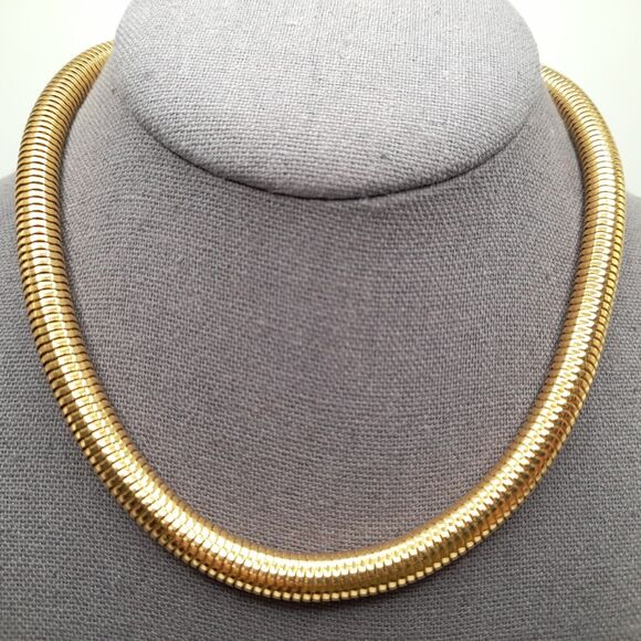 Vintage Monet Round Gold Plated Snake Chain Choker Necklace 16 1/2 " - Picture 1 of 12